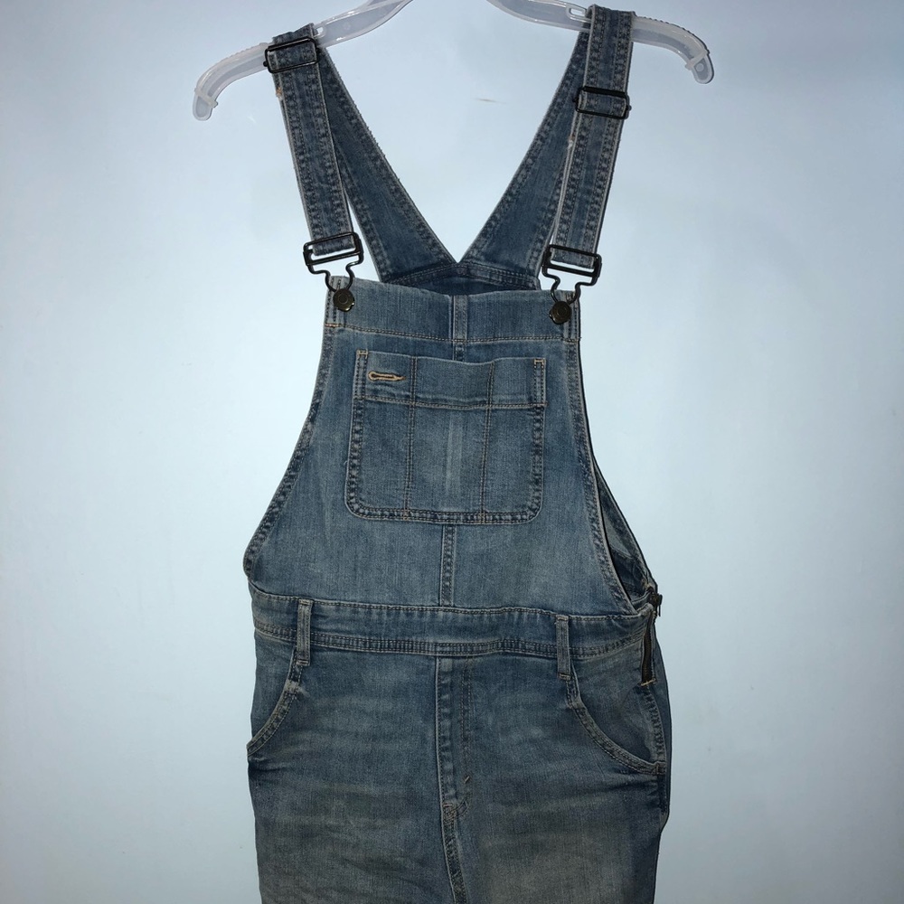 Gap classic overalls